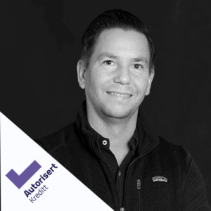 Simen Karlsen authorized advisor credit small profile picture black and white