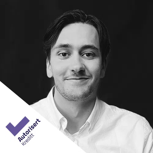 Aleksander Maier autorisert rådgiver kreditt profilbilde i sort hvitt