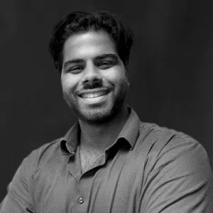 Faiz Khurram Ali profilbilde sort hvitt