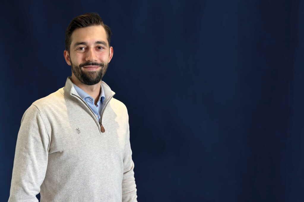 Simon Bahrami Bjerknes profilbilde farger
